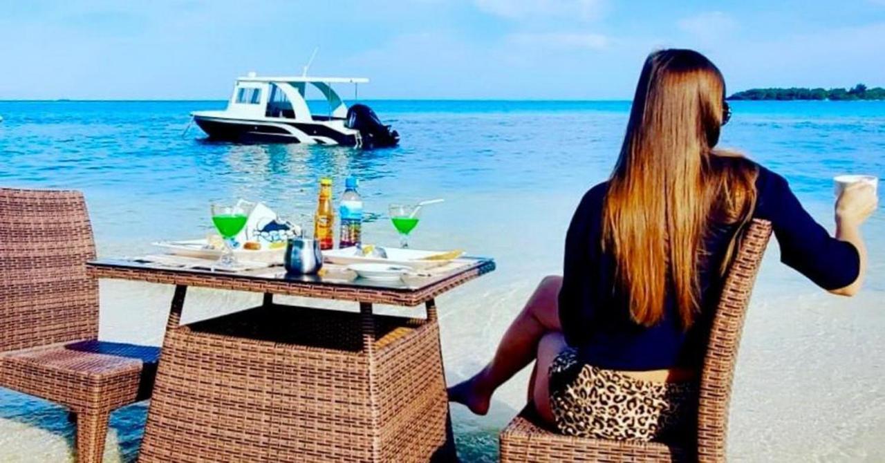 Wind Breeze Sunset View Inn Гурайдо Екстериор снимка